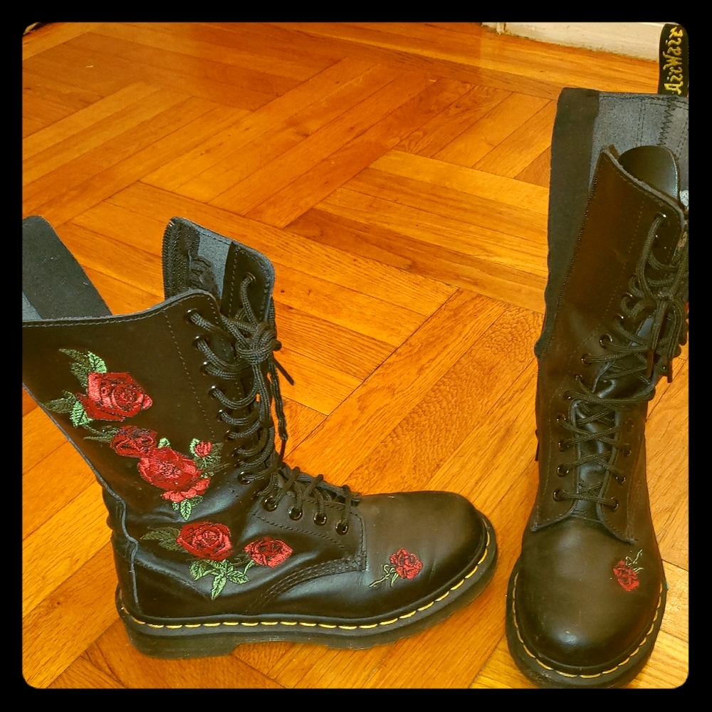 Dr. Marten lace up knee high boot with rose decal